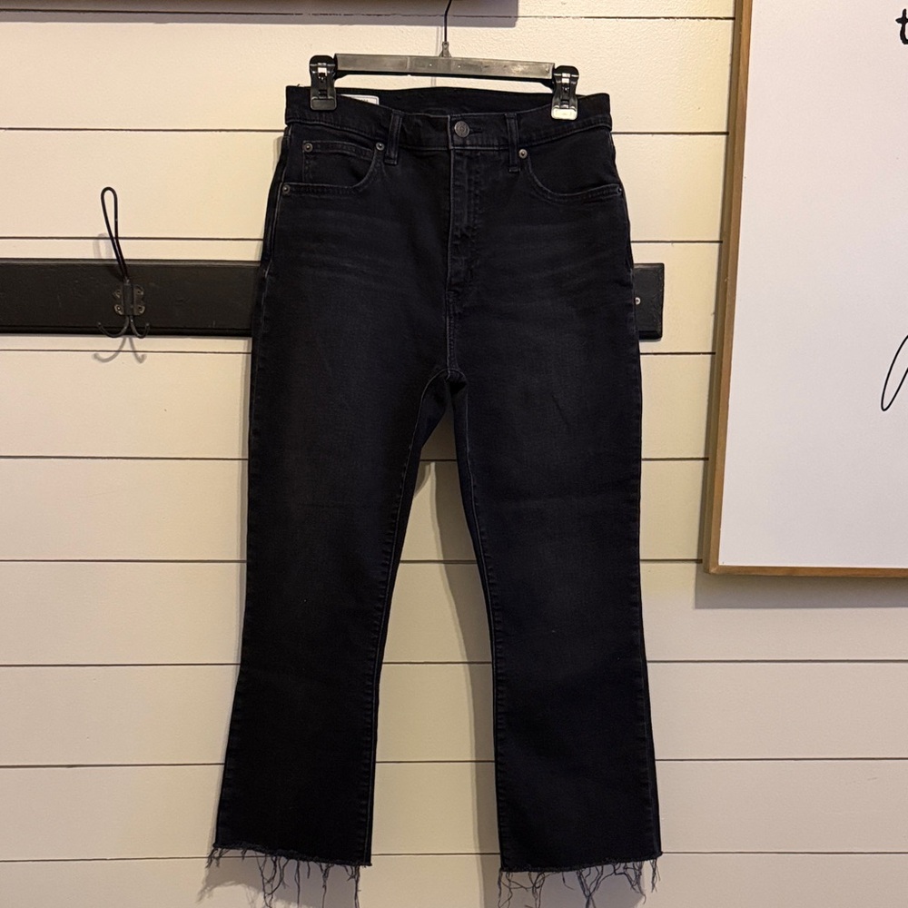 Black Gap cropped Jeans